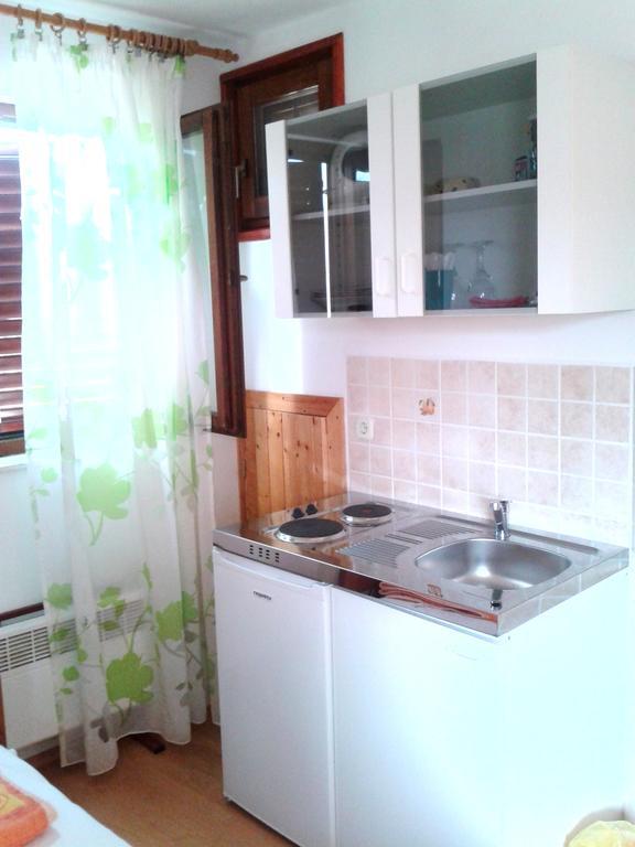 Dobra Apartments Trogir Ruang foto