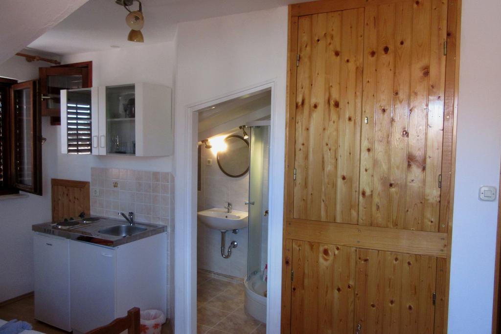 Dobra Apartments Trogir Bagian luar foto